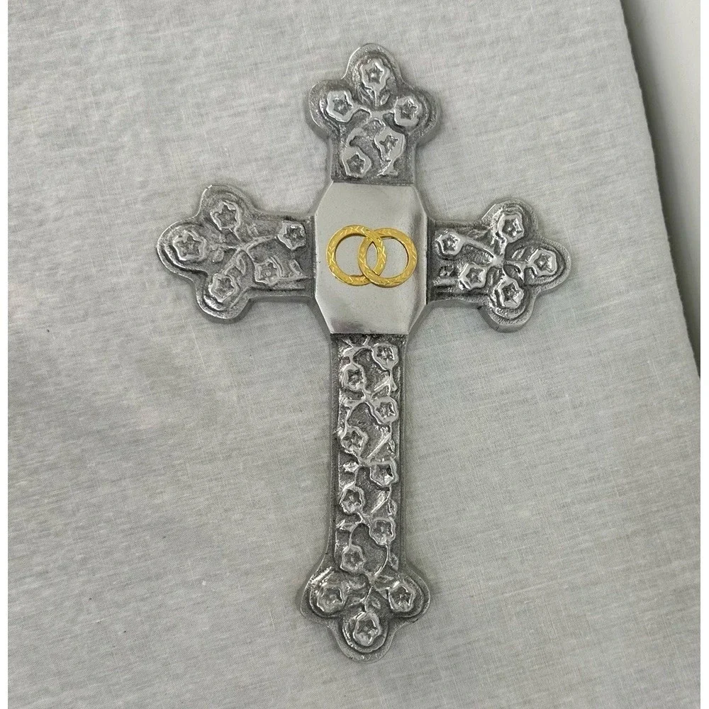 Pewter Wall Cross Silver Tone Ornate Gold Wedding Rings Keyhole Hanger Decor‎